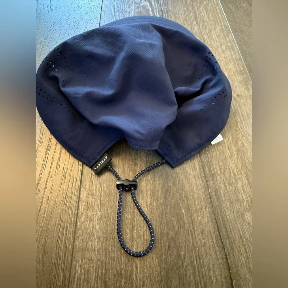 Athleta Ultra Light Run Cap 3.0 Dark Blue - Picture 4 of 6